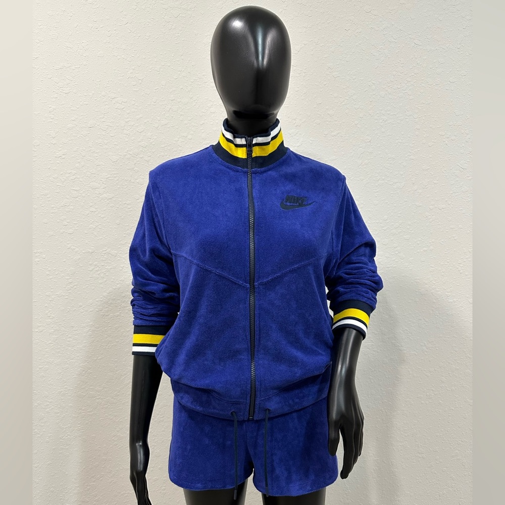 Blue NIKE Terrycloth Set. Brand New!
